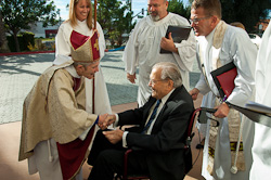 Bishop Glasspool